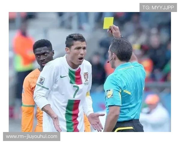 全面解析足球比赛中的判罚规则与裁判判定依据及实战应用详解