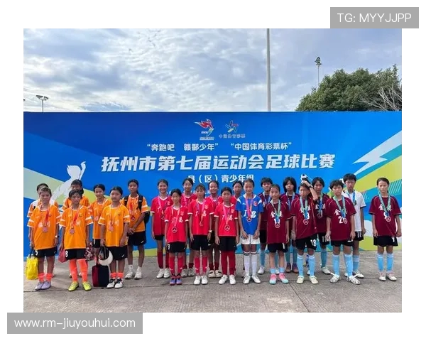 职业足球运动员高效奔跑姿态对比赛表现与体能消耗的综合影响研究